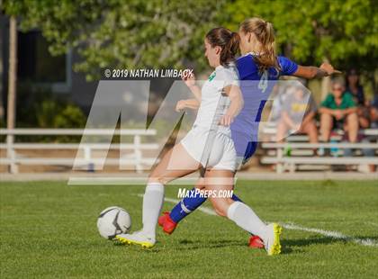 Thumbnail 3 in Los Alamos Topper vs Bosque Bobcats photogallery.