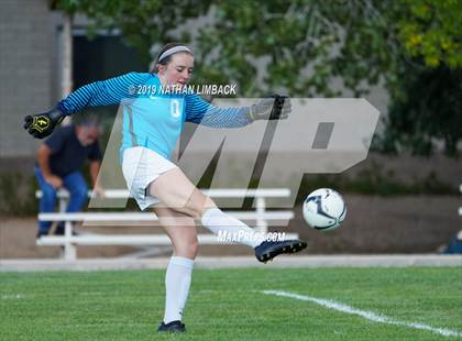 Thumbnail 2 in Los Alamos Topper vs Bosque Bobcats photogallery.