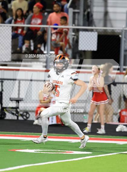 Thumbnail 3 in Grand Saline vs Lone Oak photogallery.