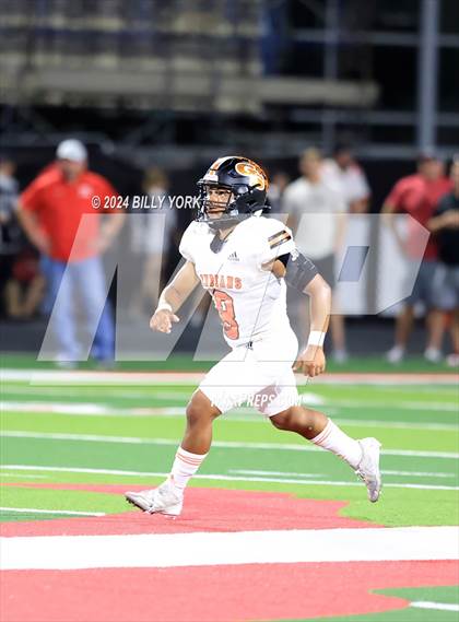 Thumbnail 2 in Grand Saline vs Lone Oak photogallery.