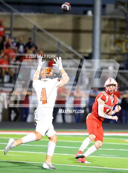 Thumbnail 3 in Grand Saline vs Lone Oak photogallery.