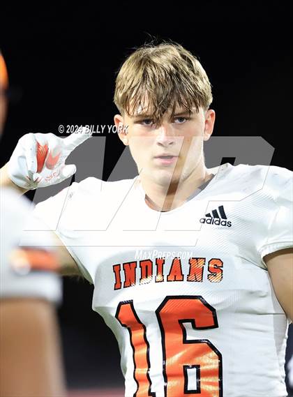 Thumbnail 3 in Grand Saline vs Lone Oak photogallery.