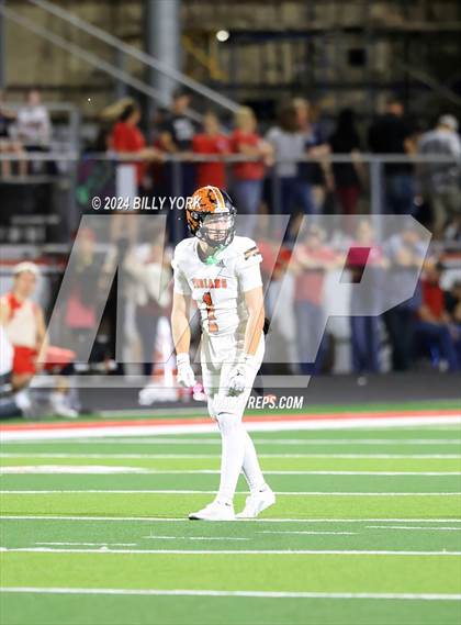 Thumbnail 3 in Grand Saline vs Lone Oak photogallery.