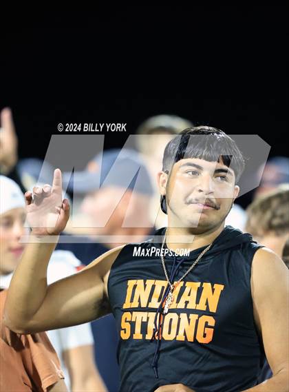 Thumbnail 1 in Grand Saline vs Lone Oak photogallery.