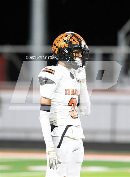 Thumbnail 3 in Grand Saline vs Lone Oak photogallery.