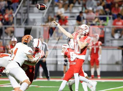 Thumbnail 3 in Grand Saline vs Lone Oak photogallery.