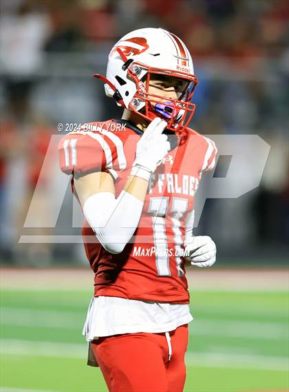 Thumbnail 1 in Grand Saline vs Lone Oak photogallery.