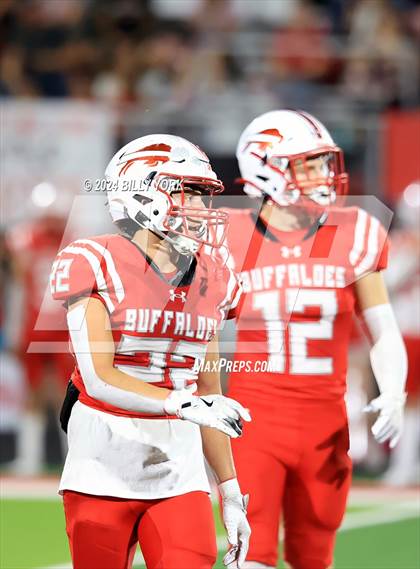 Thumbnail 1 in Grand Saline vs Lone Oak photogallery.