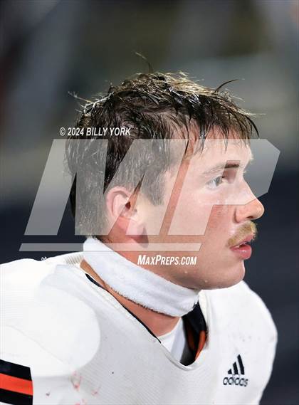 Thumbnail 1 in Grand Saline vs Lone Oak photogallery.