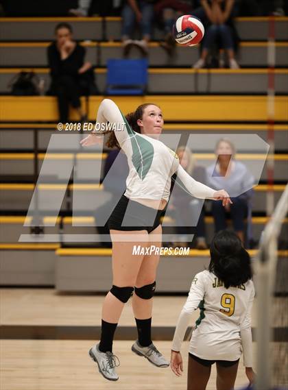Thumbnail 2 in Head-Royce vs. Branson (CIF NCS D4 Final) photogallery.