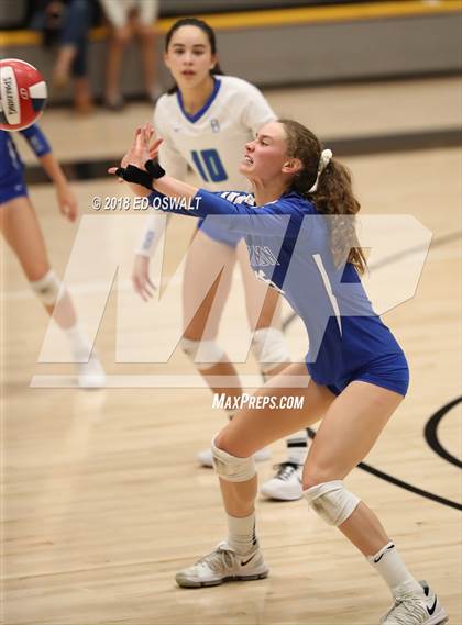 Thumbnail 1 in Head-Royce vs. Branson (CIF NCS D4 Final) photogallery.