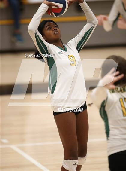 Thumbnail 3 in Head-Royce vs. Branson (CIF NCS D4 Final) photogallery.