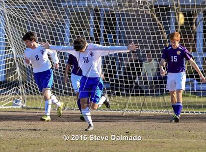Thumbnail 3 in Opelousas Catholic @ Metairie Park Country Day photogallery.
