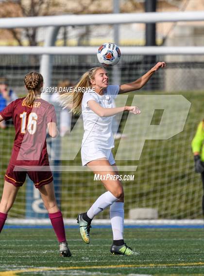 Thumbnail 1 in Mountain View vs. Skyline (UHSAA 5A Semifinal) photogallery.