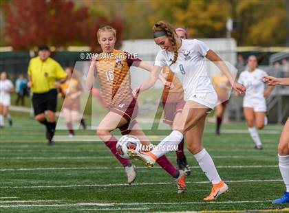Thumbnail 3 in Mountain View vs. Skyline (UHSAA 5A Semifinal) photogallery.