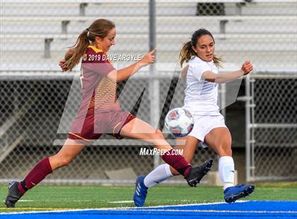 Thumbnail 2 in Mountain View vs. Skyline (UHSAA 5A Semifinal) photogallery.