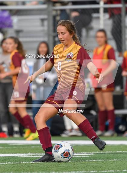Thumbnail 2 in Mountain View vs. Skyline (UHSAA 5A Semifinal) photogallery.