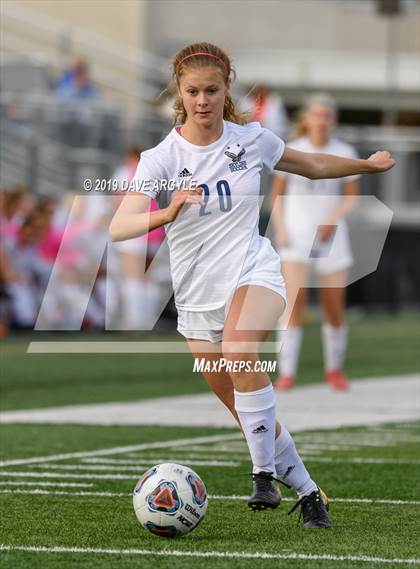 Thumbnail 2 in Mountain View vs. Skyline (UHSAA 5A Semifinal) photogallery.