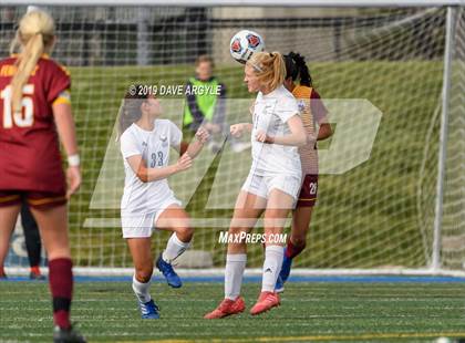 Thumbnail 1 in Mountain View vs. Skyline (UHSAA 5A Semifinal) photogallery.