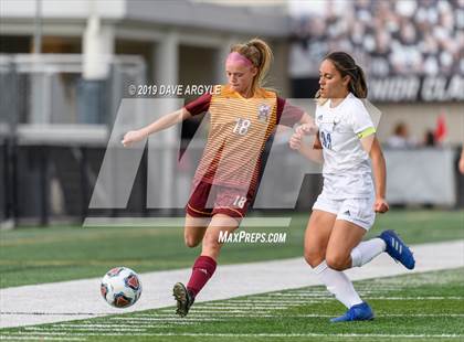 Thumbnail 1 in Mountain View vs. Skyline (UHSAA 5A Semifinal) photogallery.