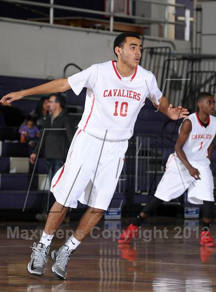 Thumbnail 2 in Dorsey vs. Cleveland (St. Hope Elite Hoops Classic) photogallery.