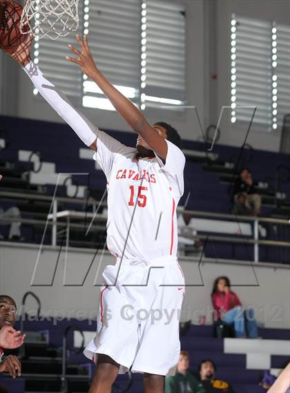 Thumbnail 2 in Dorsey vs. Cleveland (St. Hope Elite Hoops Classic) photogallery.
