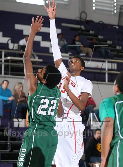 Thumbnail 1 in Dorsey vs. Cleveland (St. Hope Elite Hoops Classic) photogallery.