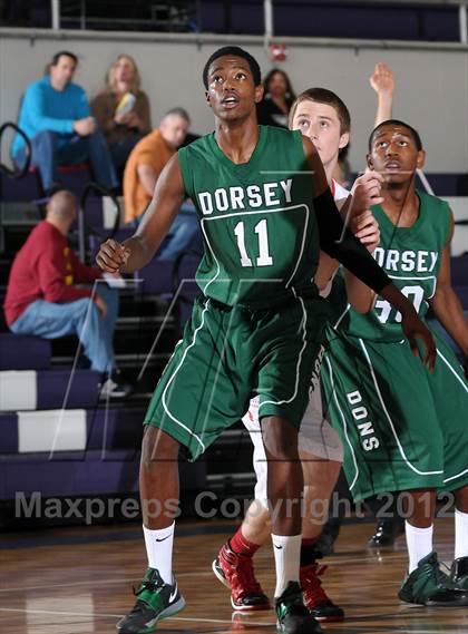 Thumbnail 2 in Dorsey vs. Cleveland (St. Hope Elite Hoops Classic) photogallery.