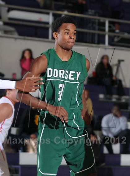 Thumbnail 2 in Dorsey vs. Cleveland (St. Hope Elite Hoops Classic) photogallery.