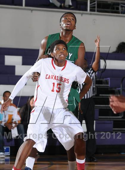 Thumbnail 3 in Dorsey vs. Cleveland (St. Hope Elite Hoops Classic) photogallery.