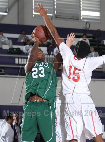 Thumbnail 1 in Dorsey vs. Cleveland (St. Hope Elite Hoops Classic) photogallery.