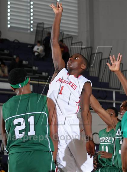 Thumbnail 1 in Dorsey vs. Cleveland (St. Hope Elite Hoops Classic) photogallery.