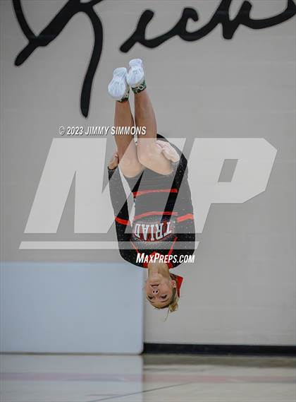 Thumbnail 3 in Freeburg @ Triad photogallery.