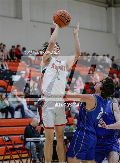 Thumbnail 3 in Freeburg @ Triad photogallery.