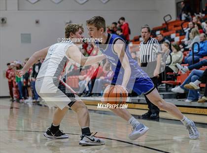 Thumbnail 3 in Freeburg @ Triad photogallery.