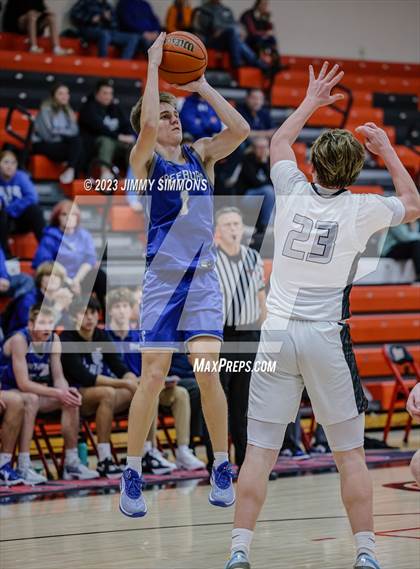Thumbnail 2 in Freeburg @ Triad photogallery.