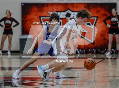 Thumbnail 1 in Freeburg @ Triad photogallery.