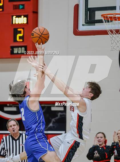 Thumbnail 2 in Freeburg @ Triad photogallery.