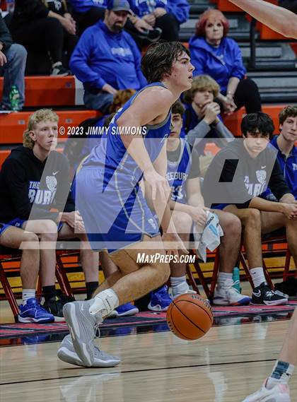 Thumbnail 1 in Freeburg @ Triad photogallery.