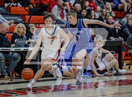 Thumbnail 1 in Freeburg @ Triad photogallery.