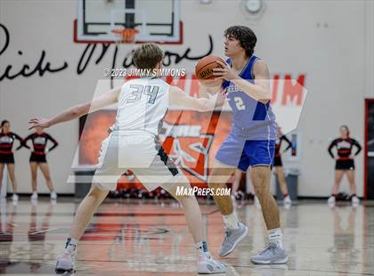 Thumbnail 3 in Freeburg @ Triad photogallery.