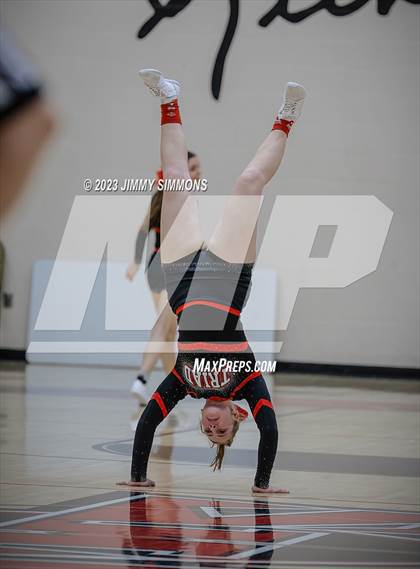 Thumbnail 2 in Freeburg @ Triad photogallery.
