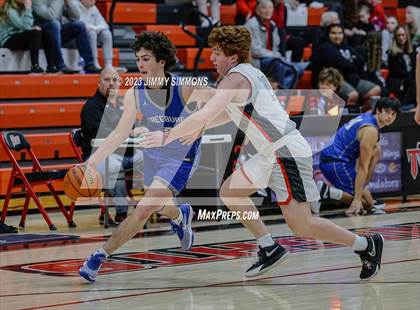 Thumbnail 2 in Freeburg @ Triad photogallery.