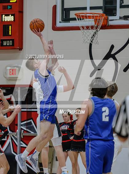 Thumbnail 3 in Freeburg @ Triad photogallery.