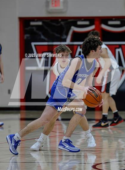 Thumbnail 1 in Freeburg @ Triad photogallery.