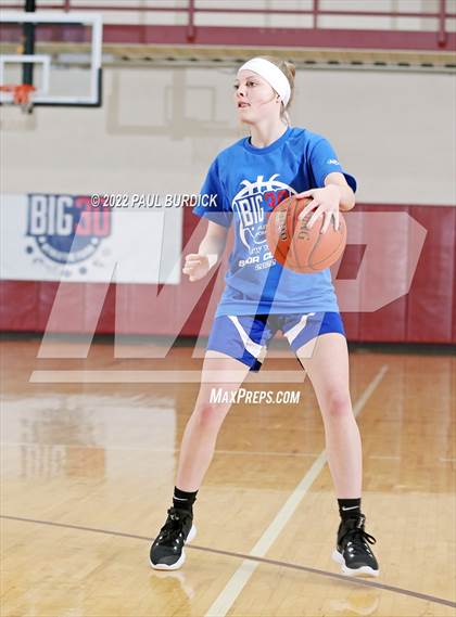 Thumbnail 3 in Big 30 Senior Classic photogallery.