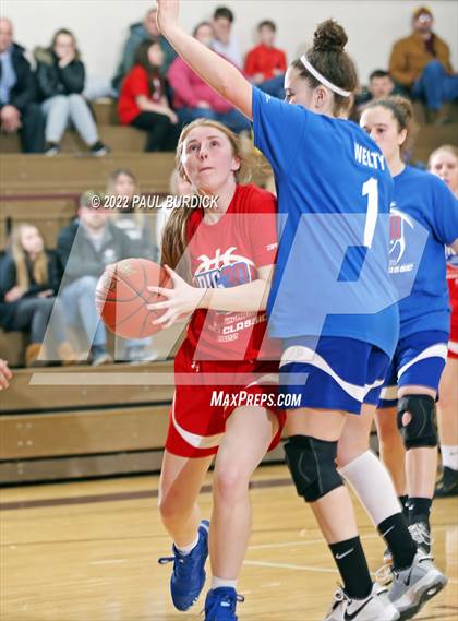 Thumbnail 1 in Big 30 Senior Classic photogallery.