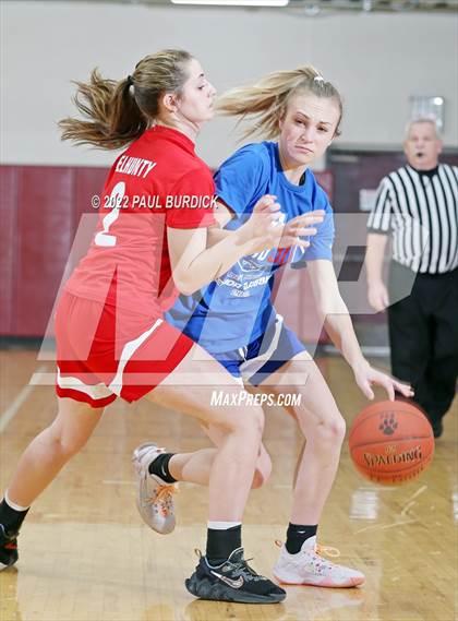 Thumbnail 1 in Big 30 Senior Classic photogallery.
