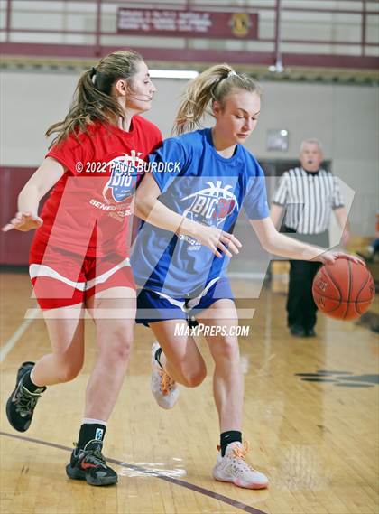 Thumbnail 3 in Big 30 Senior Classic photogallery.