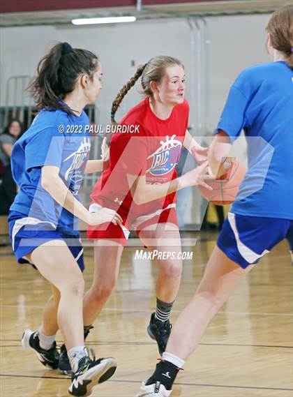 Thumbnail 2 in Big 30 Senior Classic photogallery.